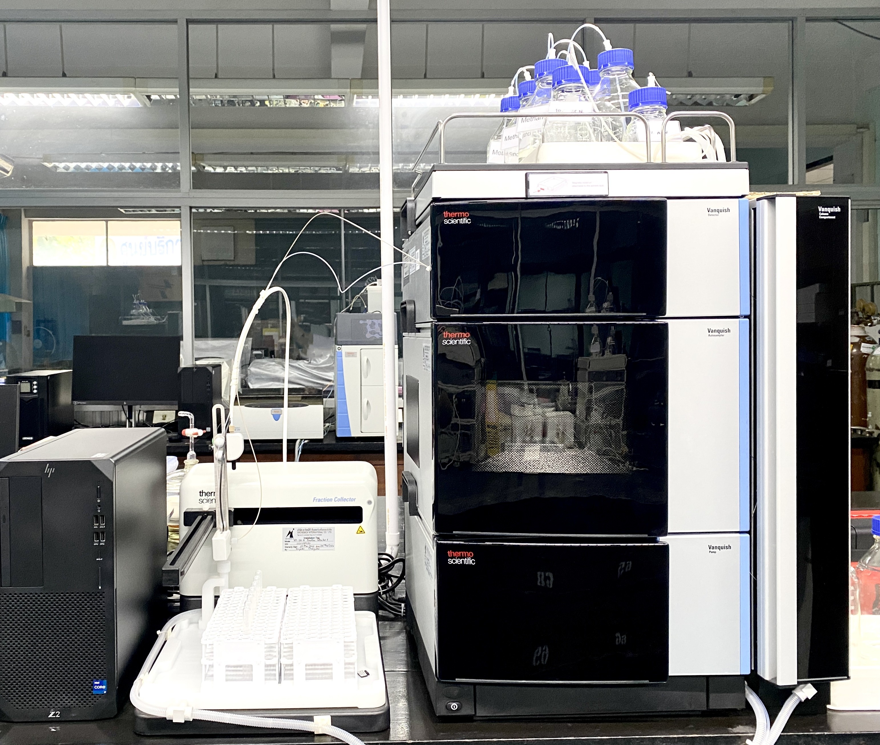 High performance liquid chromatograph-Diode array detector (HPLC-DAD)